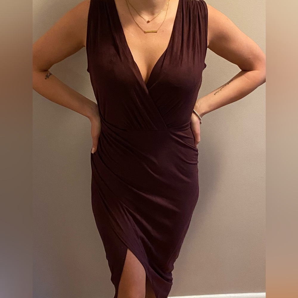 M for Medicino (Seven Sisters) maroon dress